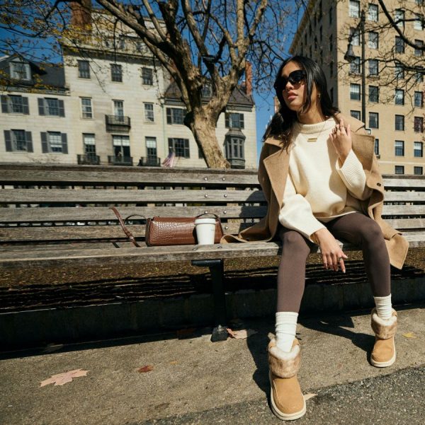 Camden Cuff Classic Cozy - Cognac